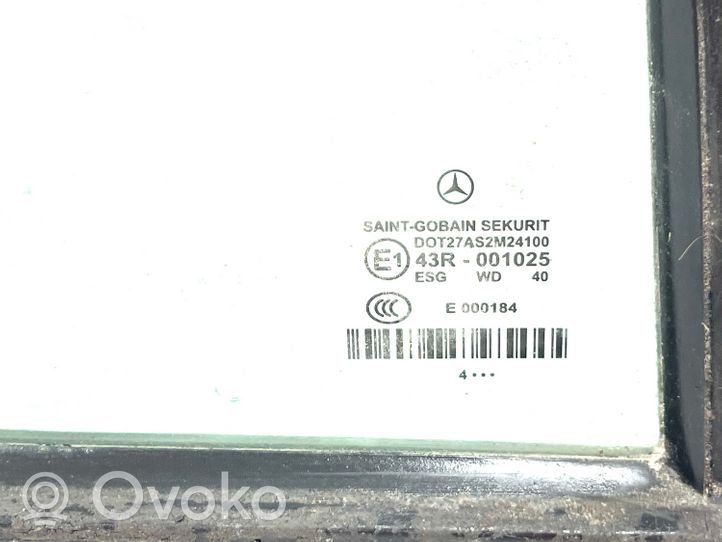 Mercedes-Benz E W211 Vetro del deflettore posteriore DOT27AS2M24100