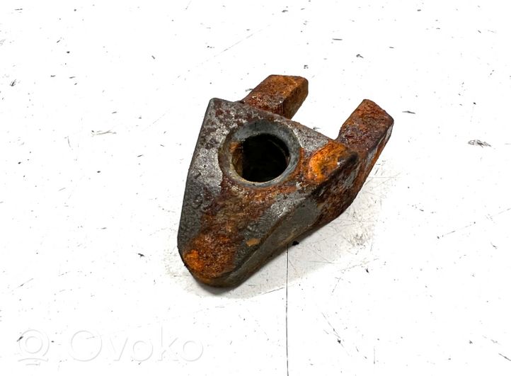 Ford C-MAX II Fuel Injector clamp holder 