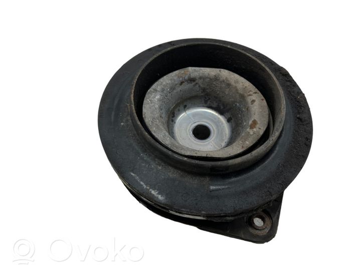 Renault Clio III Support de jambe de force supérieur avant 8200504291