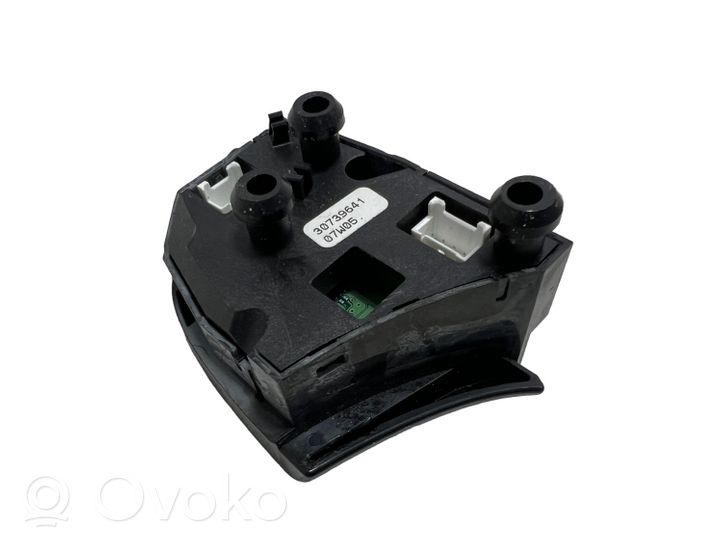 Volvo C30 Boutons / interrupteurs volant 30739641