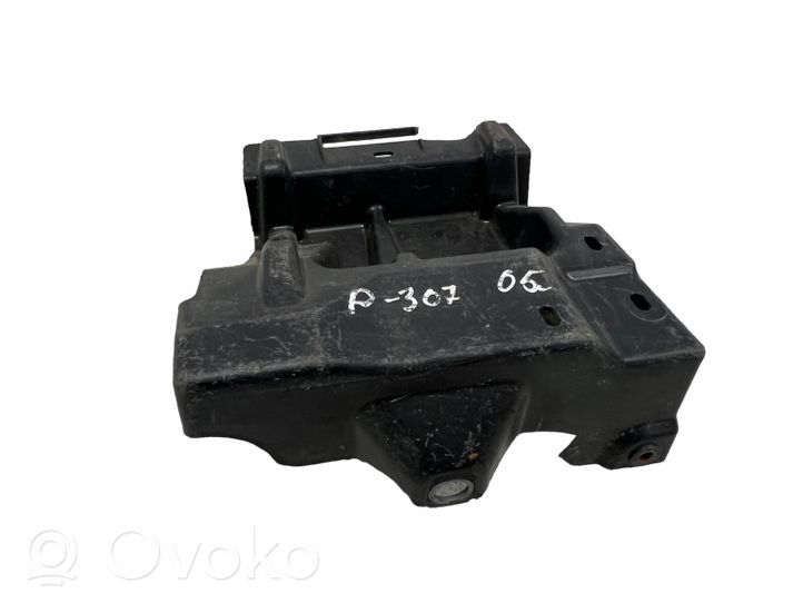 Peugeot 307 Boîte de batterie 9654046680