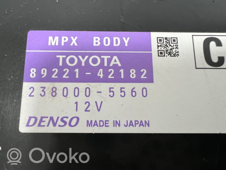 Toyota RAV 4 (XA40) Modulo fusibile 8922142182