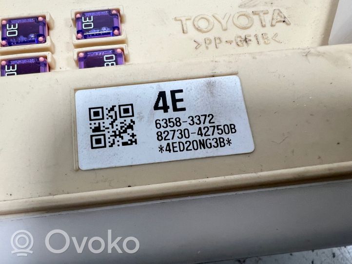 Toyota RAV 4 (XA40) Module de fusibles 63583372