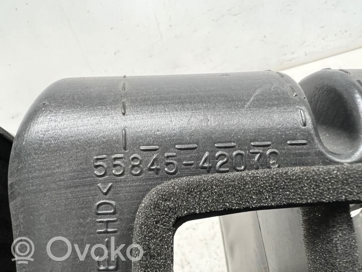 Toyota RAV 4 (XA40) Oro paėmimo kanalo detalė (-ės) 5587042040