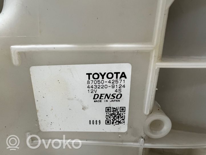 Toyota RAV 4 (XA40) Sisälämmityksen ilmastoinnin korin kokoonpano 8705042571
