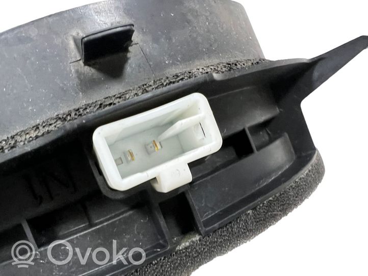 Toyota RAV 4 (XA40) Garsiakalbis (-iai) priekinėse duryse 8616052330