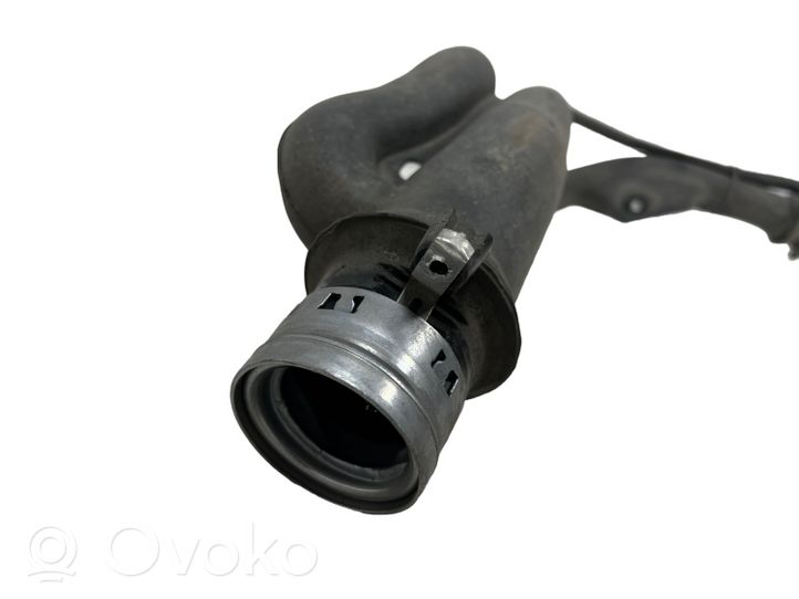 Opel Corsa E Tuyau de remplissage de réservoir de carburant 13214077