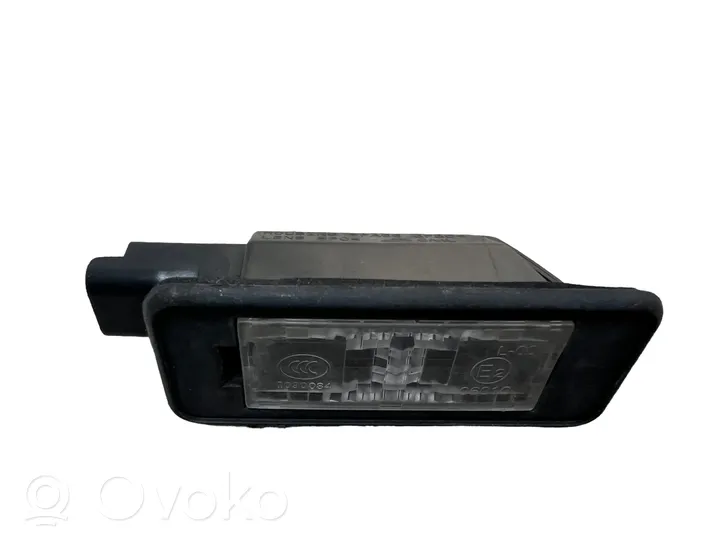 Peugeot 3008 II Lampa oświetlenia tylnej tablicy rejestracyjnej 9682403680