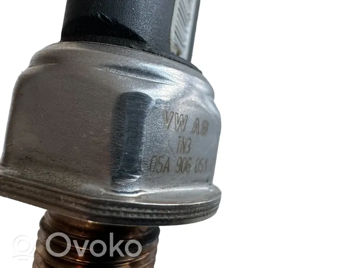 Audi A4 S4 B8 8K Fuel pressure sensor 85PP2802