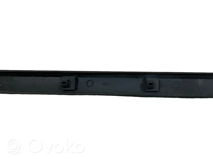 Renault Laguna III Takaoven lista (muoto) 828730001R