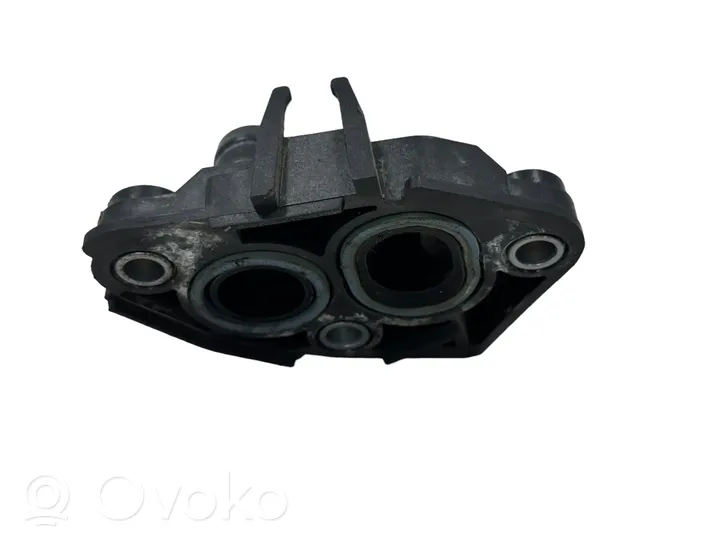 Renault Clio III Tubo flessibile del liquido di raffreddamento del motore 800386710