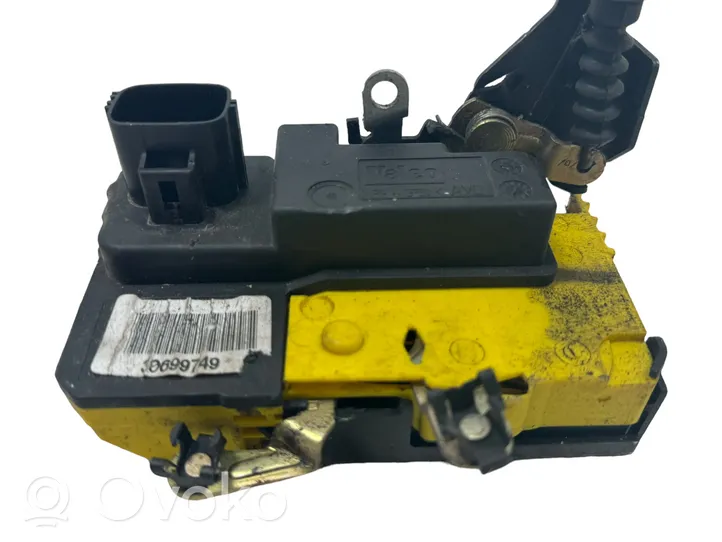 Volvo V70 Serrure de porte avant 30699749