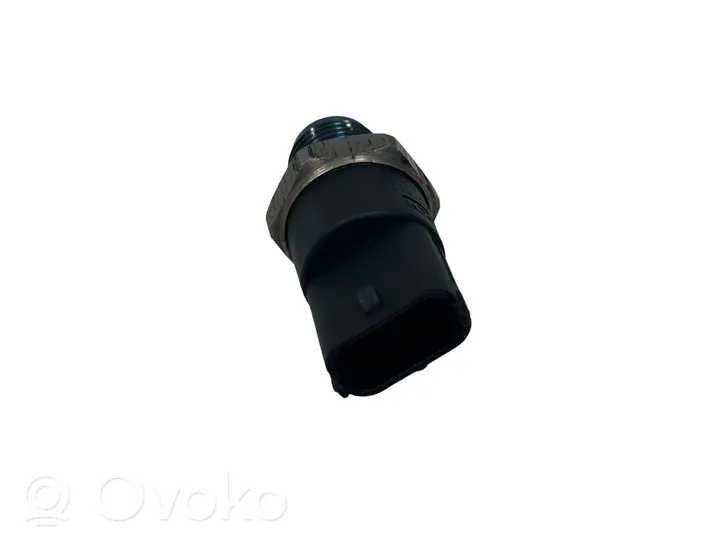 Volvo XC90 Sensor de presión de combustible 0281002612