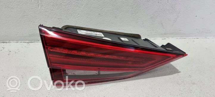 Audi A3 S3 8L Luci posteriori del portellone del bagagliaio 8V5945093D