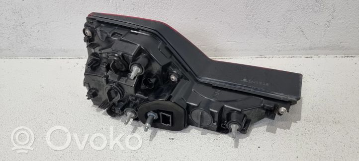 Volkswagen Polo VI AW Lampy tylnej klapy bagażnika 8W9945075