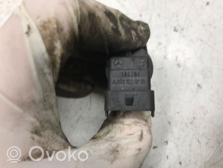 Mercedes-Benz C W203 Sadales vārpstas apgriezienu sensors A0031539728