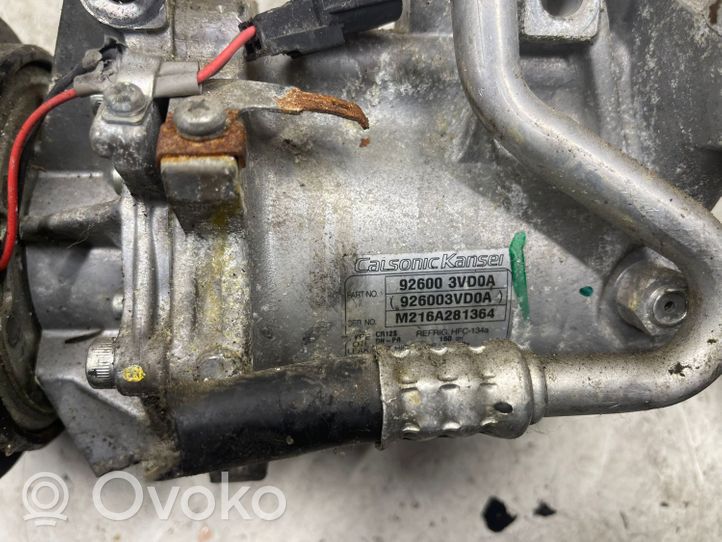 Nissan Qashqai+2 Ilmastointilaitteen kompressorin pumppu (A/C) 926003VD0A