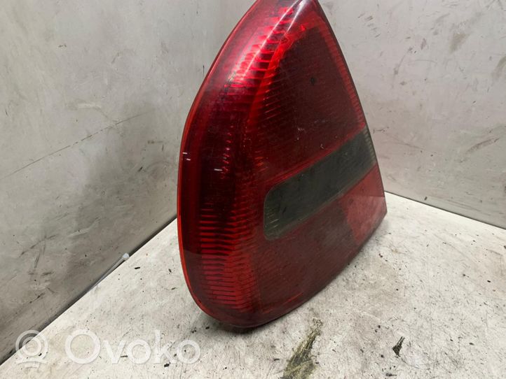 Mitsubishi Carisma Lampa tylna 151085