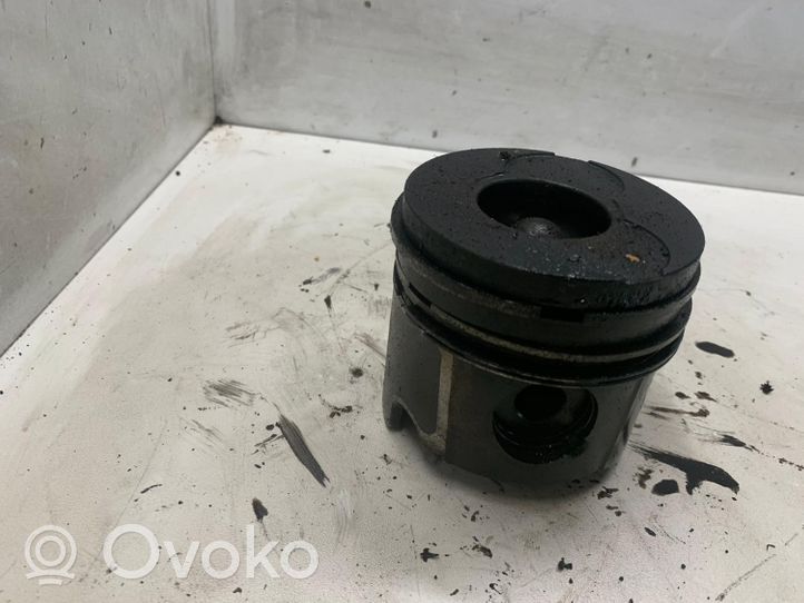 Peugeot 406 Piston 