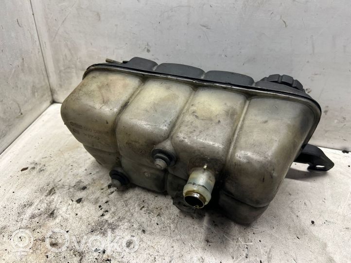 Mercedes-Benz S W220 Vase d'expansion / réservoir de liquide de refroidissement 2205000049