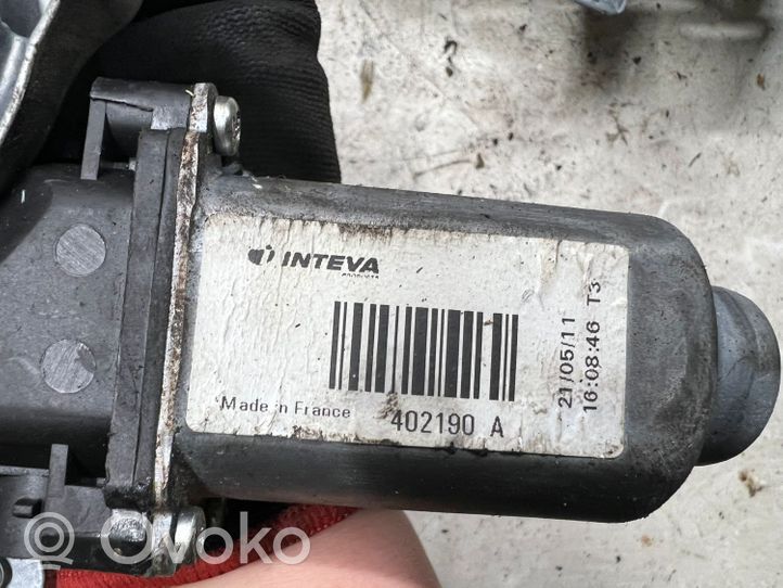 Nissan Qashqai+2 Mécanisme lève-vitre de porte arrière avec moteur 402190A