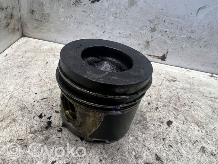 Hyundai Santa Fe Piston 