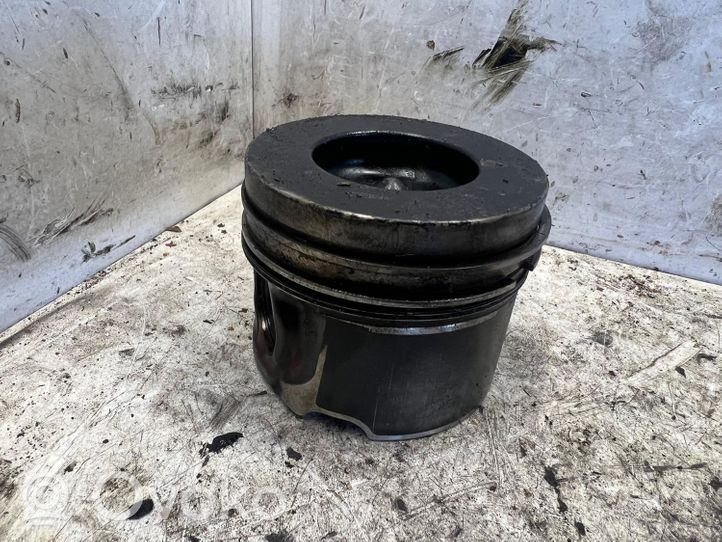 Mazda 6 Piston 