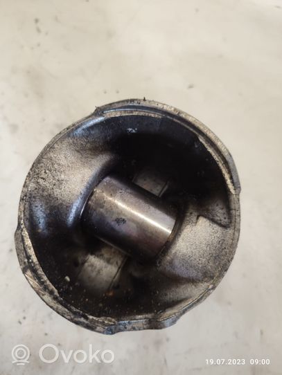 Hyundai Santa Fe Piston 