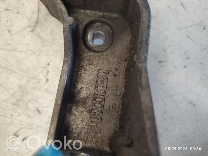 Volvo S40, V40 Polttoainepumpun kiinnike 8200157461