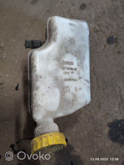 Citroen C3 Główny cylinder hamulca 0204054032