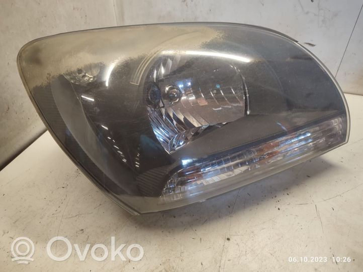 KIA Sportage Faro/fanale 921020Z030