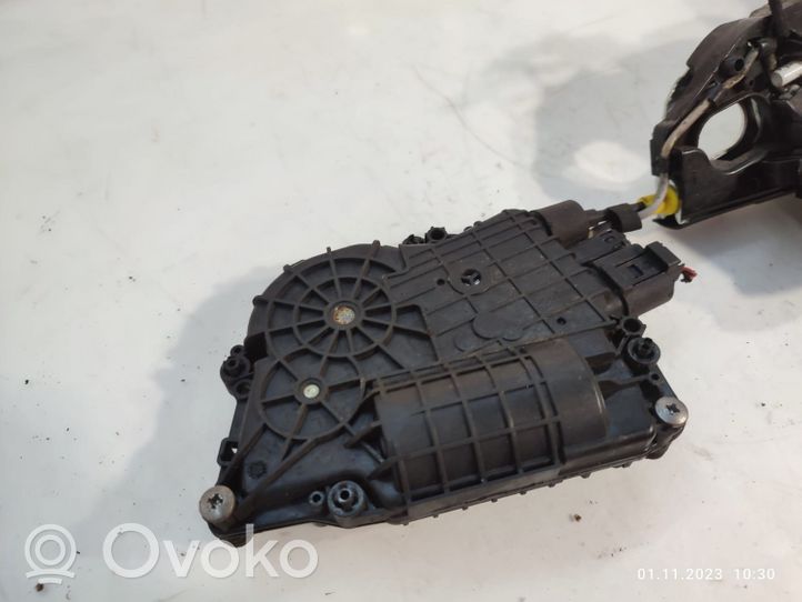 BMW X5 E70 Zamek drzwi przednich 7167582