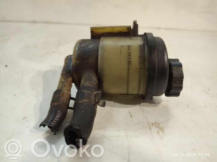 Hyundai Elantra Power steering fluid tank/reservoir, 10.00 € RRR