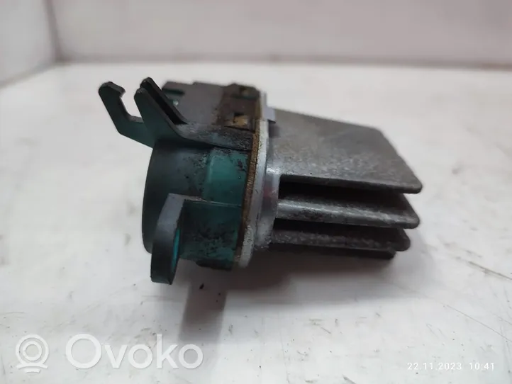 Volkswagen Multivan T5 Heater blower motor/fan resistor 7L0907521B