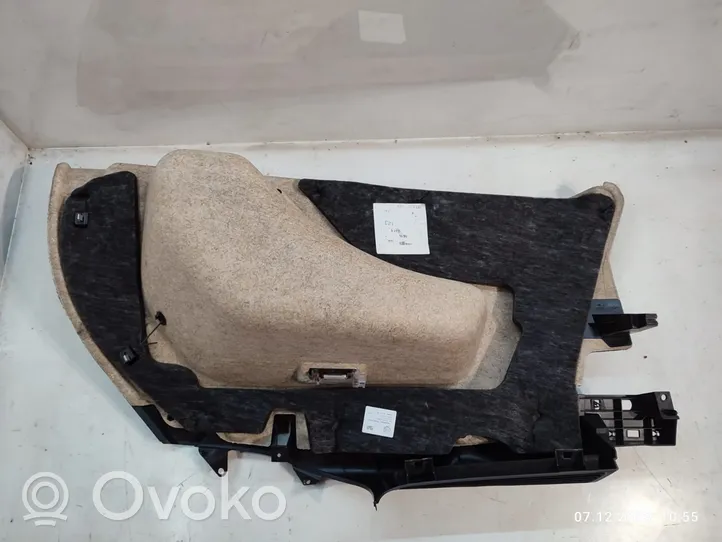 Volkswagen Touareg II Apatinis, bagažinės šono, apdailos skydas 7P6863819A