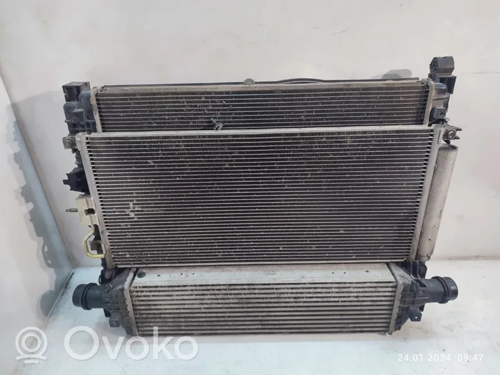 Opel Mokka X Set del radiatore 