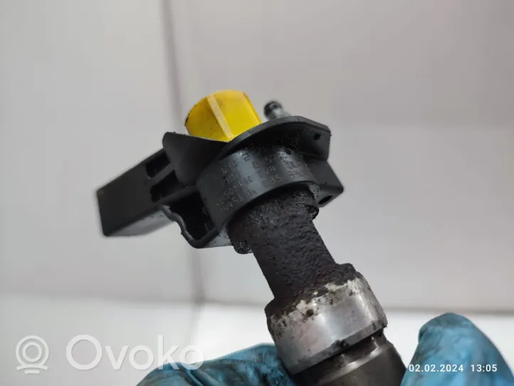 Volkswagen Multivan T5 Fuel injector 0445116035