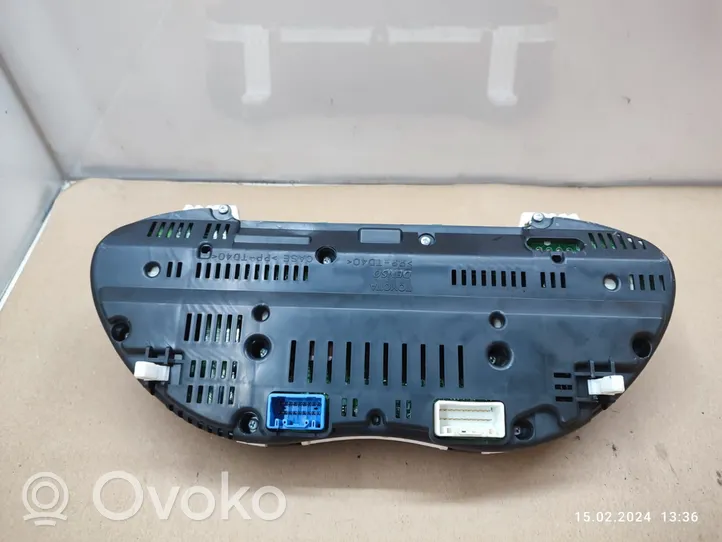 Toyota Avensis T250 Spidometrs (instrumentu panelī) 8380005C00C