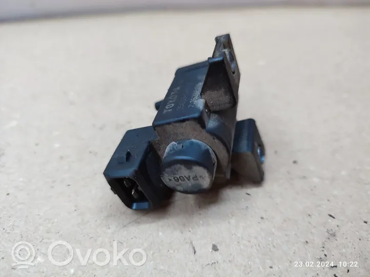 Toyota Avensis T250 Solenoidinis vožtuvas 258600R010