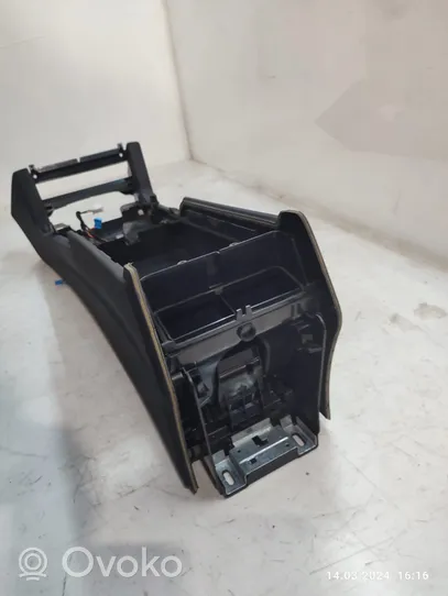 Mercedes-Benz E W212 Center console 