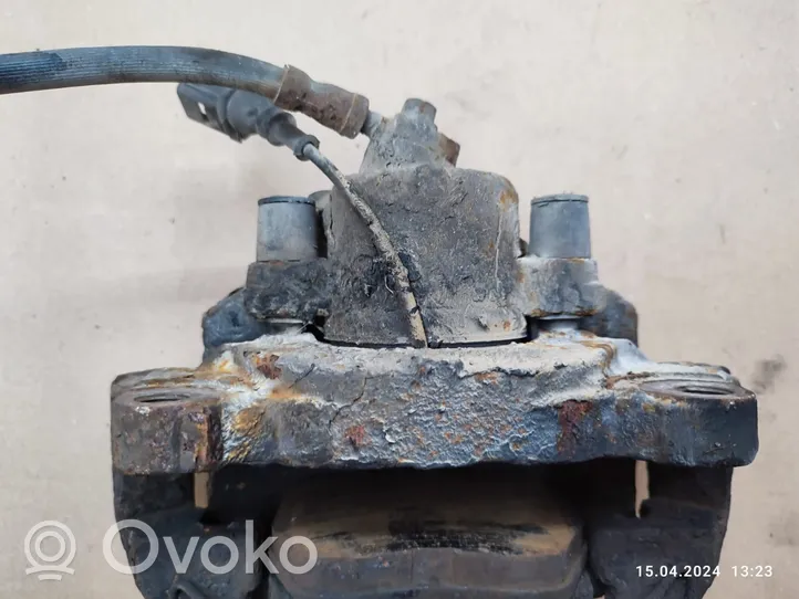 Volkswagen Touran I Caliper de freno delantero 