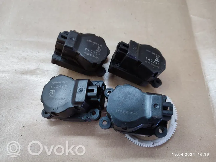 Ford Mondeo MK IV Oro sklendės varikliukas 3M5H19E616AB