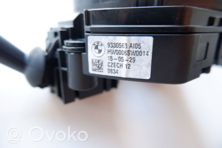 BMW 2 F46 Manetka / Przełącznik kierunkowskazów wycieraczek 9330563