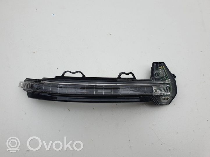 Audi A4 S4 B8 8K Indicatore specchietto retrovisore 8W0949102