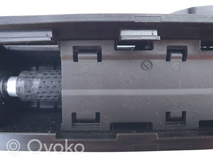 BMW 5 F10 F11 Takaoven häikäisysuoja/verho 9918011557