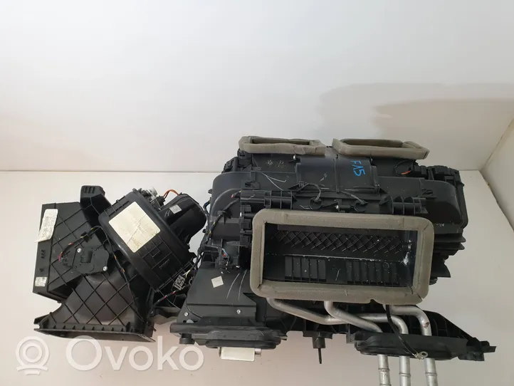 BMW X5 F15 Salono oro mazgo komplektas 9289357