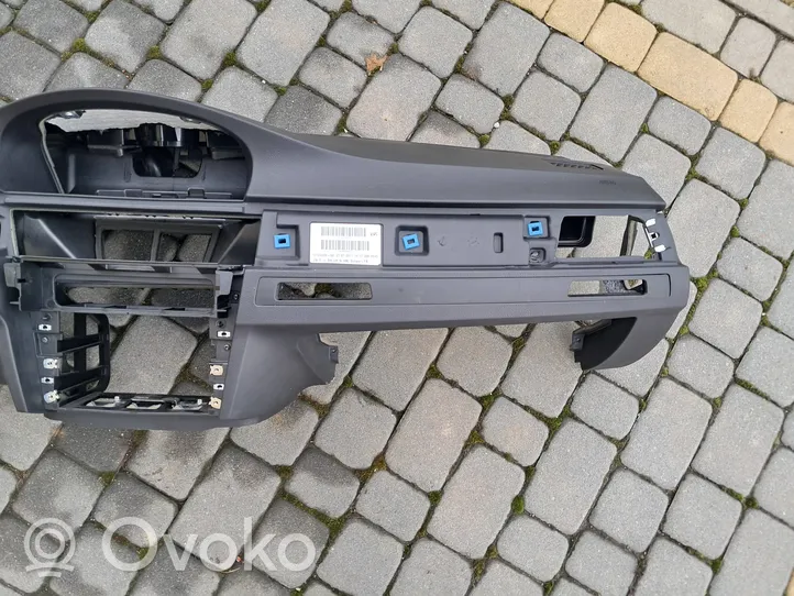 BMW 3 E92 E93 Dashboard 9120328