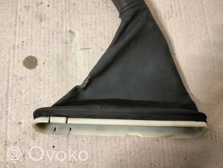 Volkswagen Jetta VI Osłona dźwigni hamulca ręcznego 5C0711465B