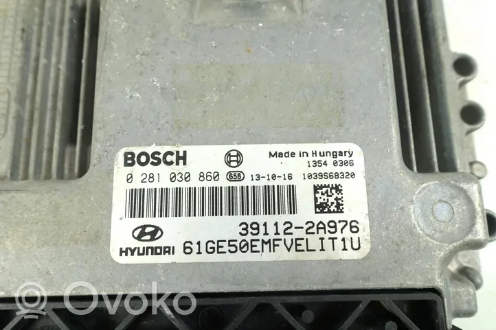 Hyundai i30 Unité de commande, module ECU de moteur 0281030860