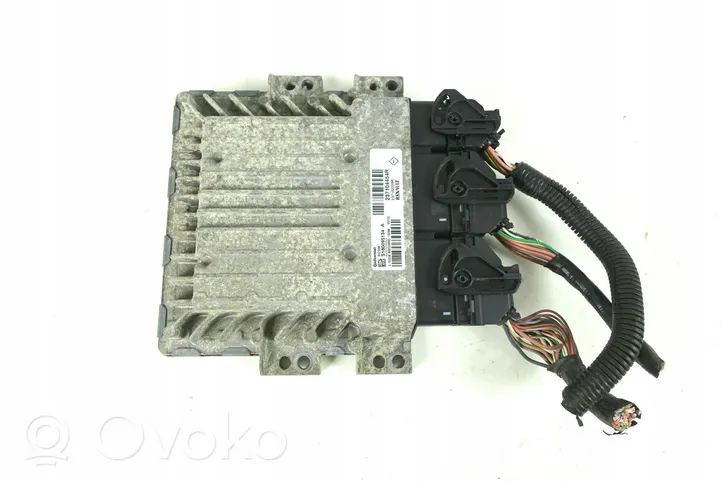 Dacia Duster Komputer / Sterownik ECU silnika 237104454R